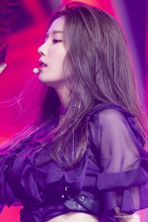 Mốt tóc lấp lánh được loạt idol nữ Kpop lăng xê