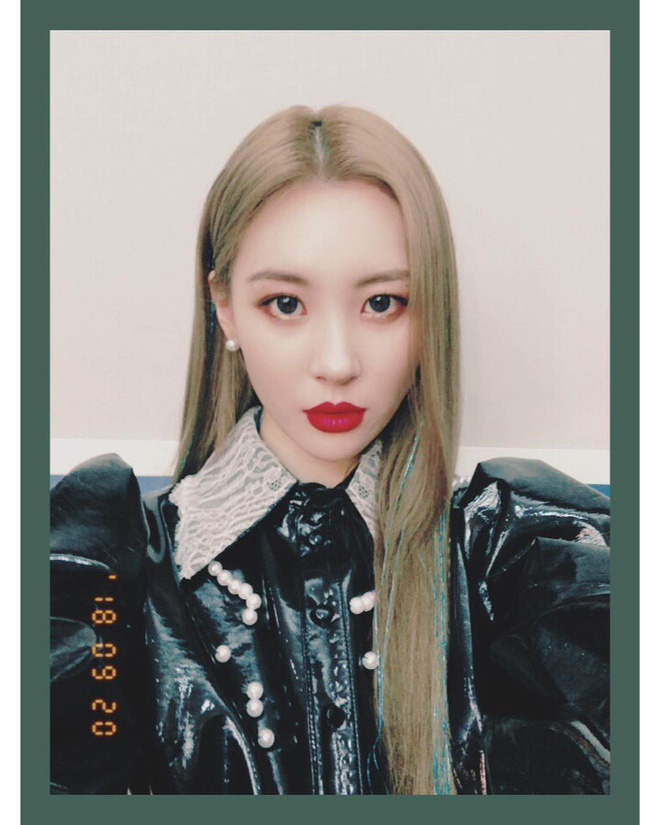 Mốt tóc lấp lánh được loạt idol nữ Kpop lăng xê