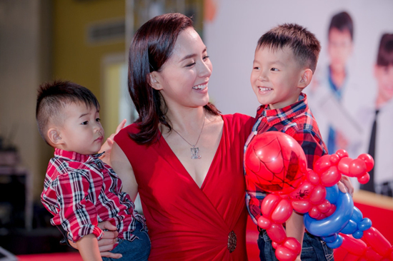 Dàn mỹ nhân Việt cùng tuổi Quỳnh Búp Bê: Có người đã đuề huề 2 con