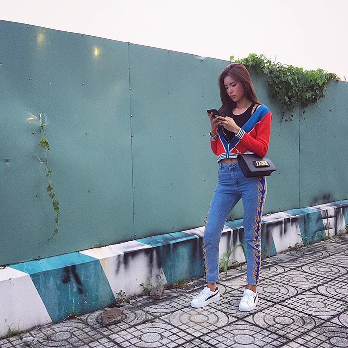 Bạn đã biết công thức mix&match đẹp mắt và thời thượng với sneakers