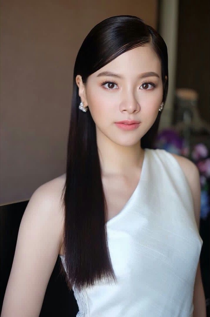 Đặt lên bàn cân nhan sắc đỉnh cao của 8 cặp mỹ nhân bằng tuổi Thái Lan