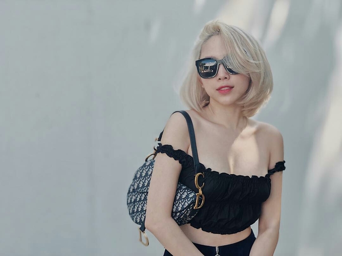 Hai người đẹp showbiz Việt sở hữu gương mặt “cân” được mọi kiểu tóc