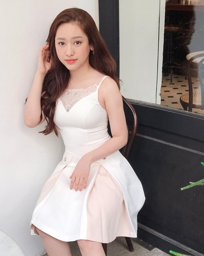 Bóc mẽ sự khác biệt giữa ảnh selfie và ảnh bị tag của sao