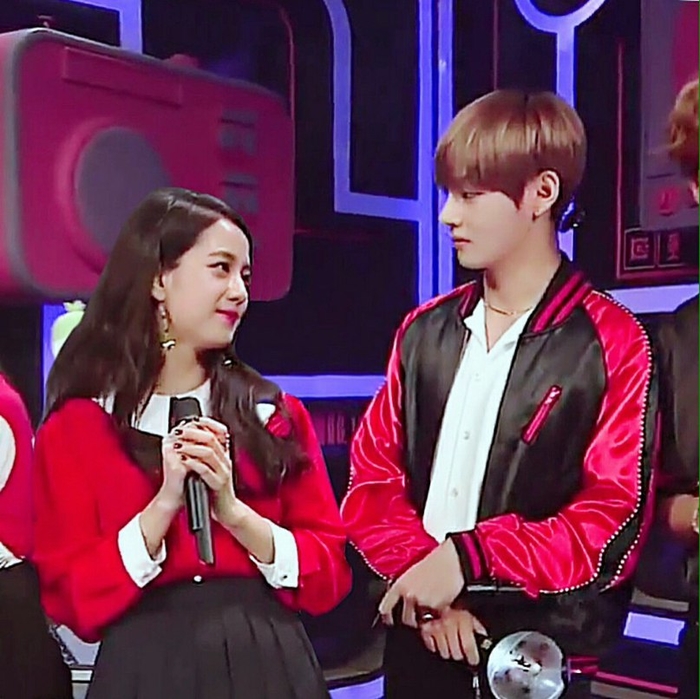 Những nam thần, mỹ nữ Kpop đẹp đôi khi đứng cạnh bất kỳ ai