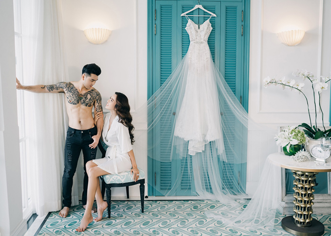 Phát sốt với cảnh Ưng Hoàng Phúc cởi trần chụp ảnh cưới với Kim Cương
