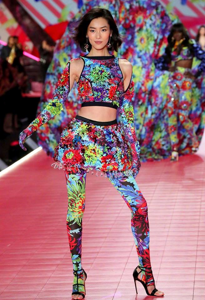 Victoria's Secret Show 2018: Áo ngực triệu đô mờ nhạt