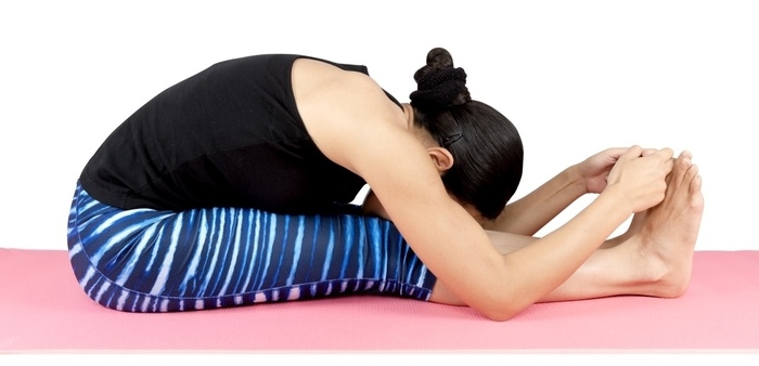 4 tư thế yoga đơn giản giúp bạn cải thiện tình trạng mụn trứng cá