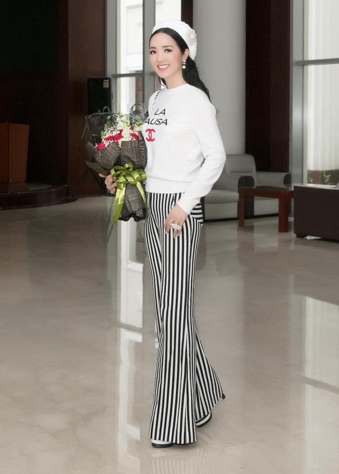 Một trang phục hai số phận: người sến sẩm, người thanh lịch