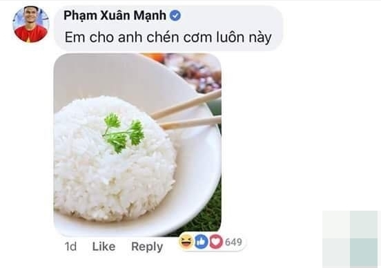 Cầu thủ tuyển Việt Nam có biệt tài bắt trend cực nhạy
