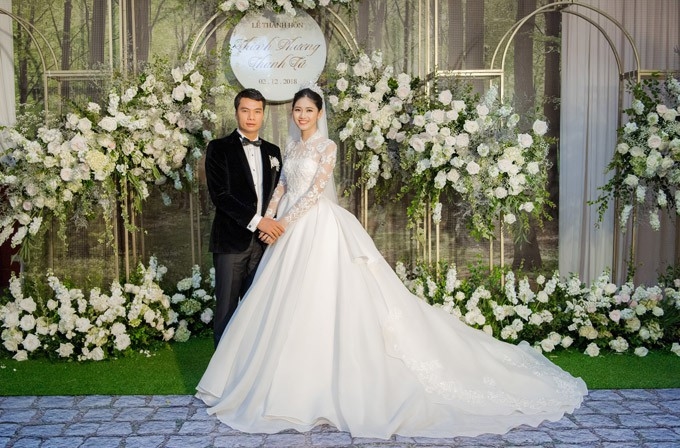 Điểm danh những đám cưới xa hoa và gây chú ý năm 2018 của sao Việt