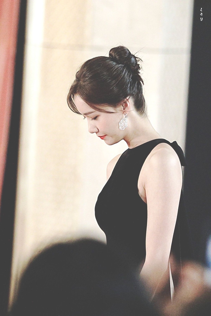 Dù bị chê nhiều khuyết điểm, Yoona vẫn hút mắt khán giả