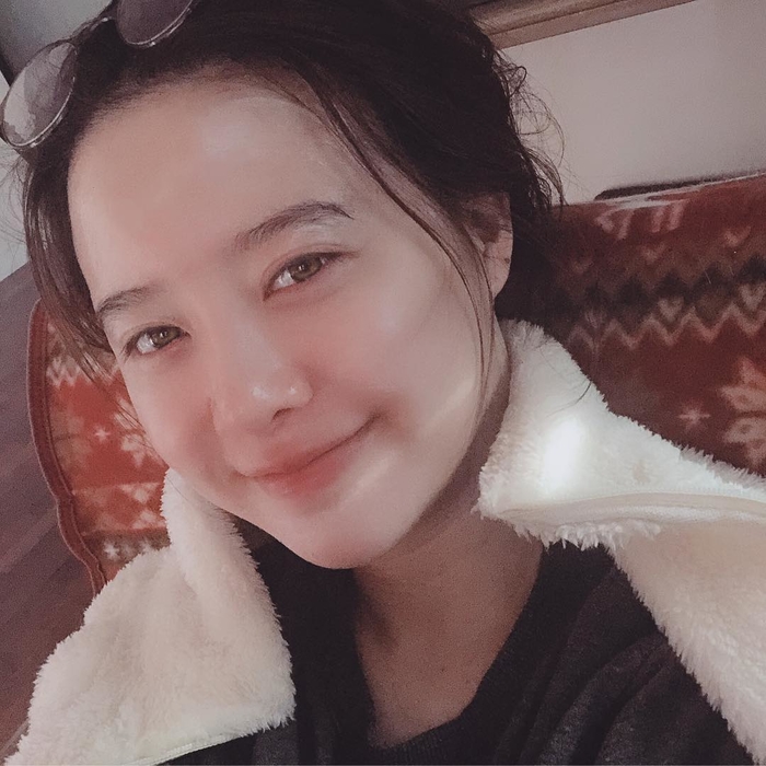 Lạ đời như Goo Hye Sun: Để mặt mộc thì đẹp, trang điểm lại già chát