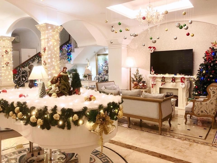 Loạt sao Việt tất bật chuẩn bị không gian đón noel hoành tráng