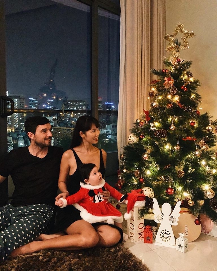Loạt sao Việt tất bật chuẩn bị không gian đón noel hoành tráng