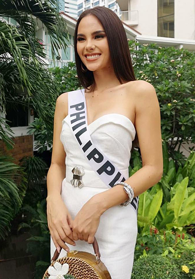 Nhìn lại hành trình Catriona Gray đánh bại các người đẹp lên ngôi HH