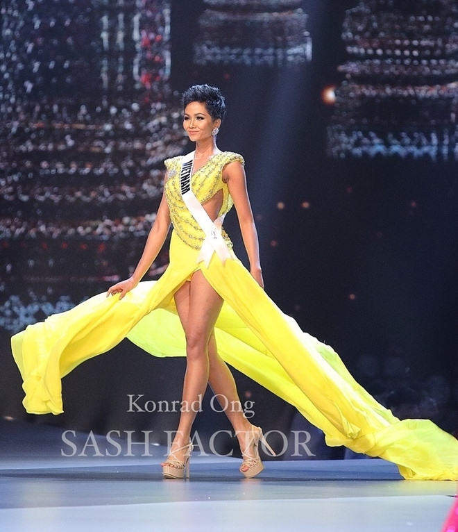 Nhìn ngắm những bộ trang phục đẹp nhất của H'Hen Niê ở Miss Univere