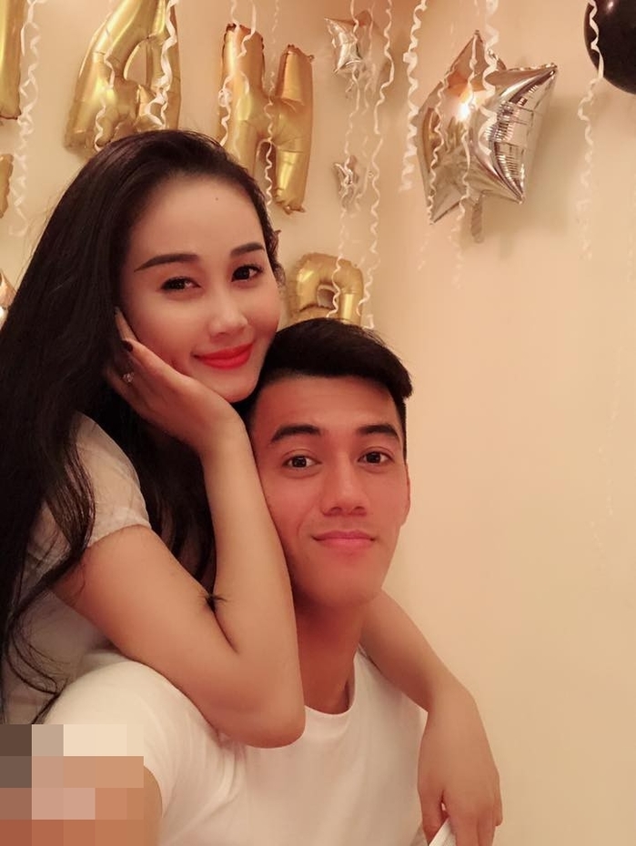 Những cặp trai tài gái sắc có tướng phu thê của tuyển Việt Nam