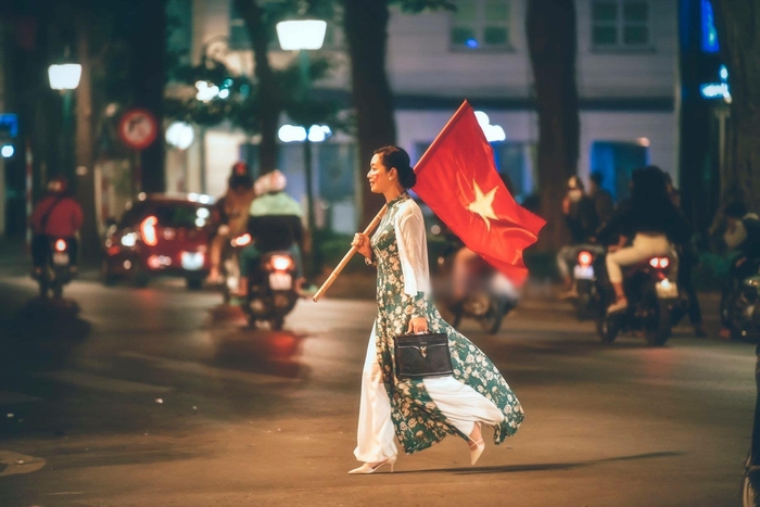Những màn ăn mừng, đi bão cực chất của sao Việt