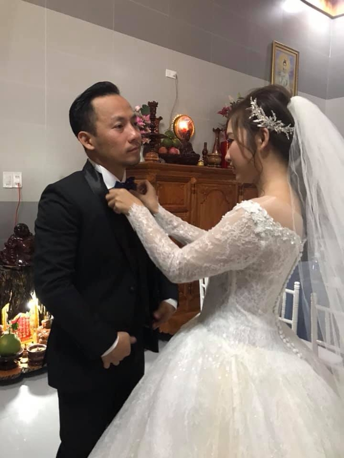 Sao Việt tuần qua: Tiến Đạt kết hôn, Soobin Hoàng Sơn cằm biến dạng