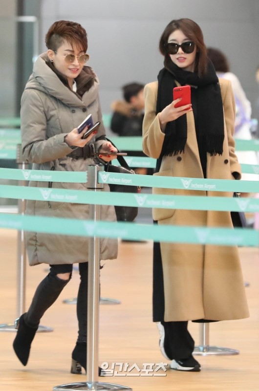 Sốc với nhan sắc và phong cách của mẹ ruột Jiyeon (T-ara)