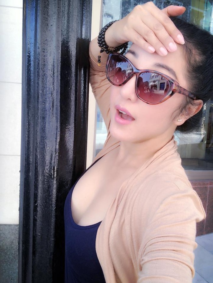 Trào lưu của quý bà thời nay: U50 vẫn trẻ trung gợi cảm hút mắt