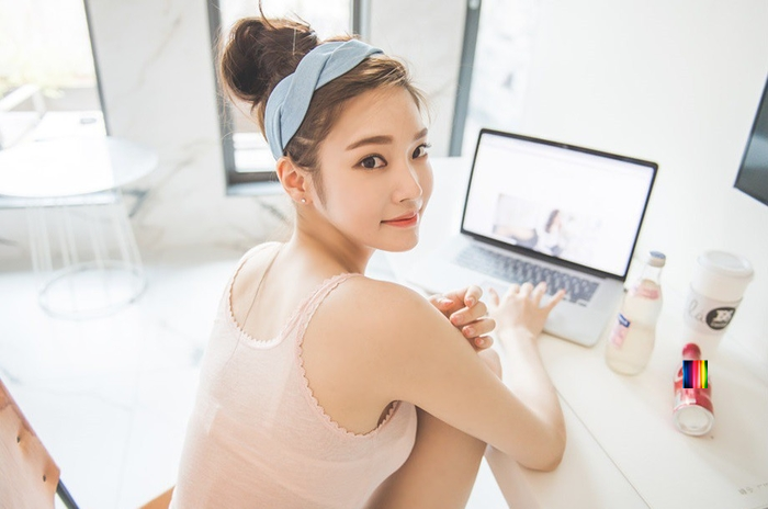 Không được đặt lên bàn làm việc 5 thứ này kẻo sự nghiệp dễ sụp đổ