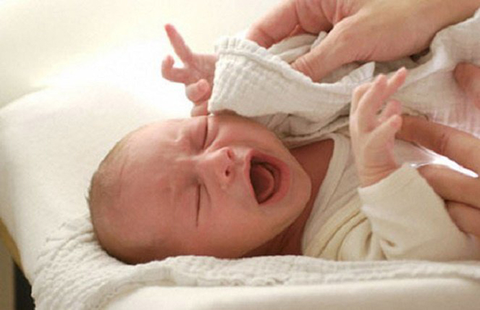 6 điều cấm kỵ không được làm với trẻ sơ sinh mọi bố mẹ cần biết