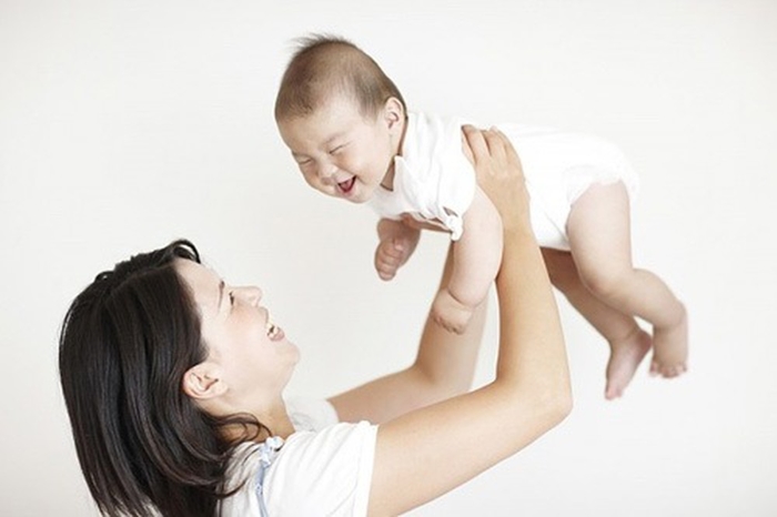 6 điều cấm kỵ không được làm với trẻ sơ sinh mọi bố mẹ cần biết