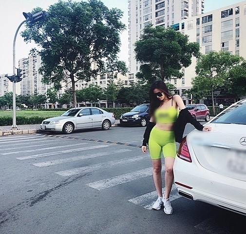 Top sao mặc đẹp - xấu: Hương Giang, Diễm My 9x xúng xính áo dài