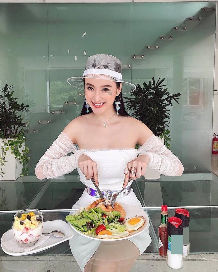 Angela Phương Trinh sở hữu dáng vóc siêu hoàn hảo nhờ ăn chay