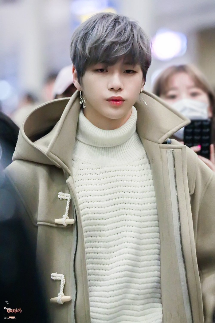 Bất ngờ trước top 10 thần tượng Kpop được bàn tán nhiều nhất năm 2018!