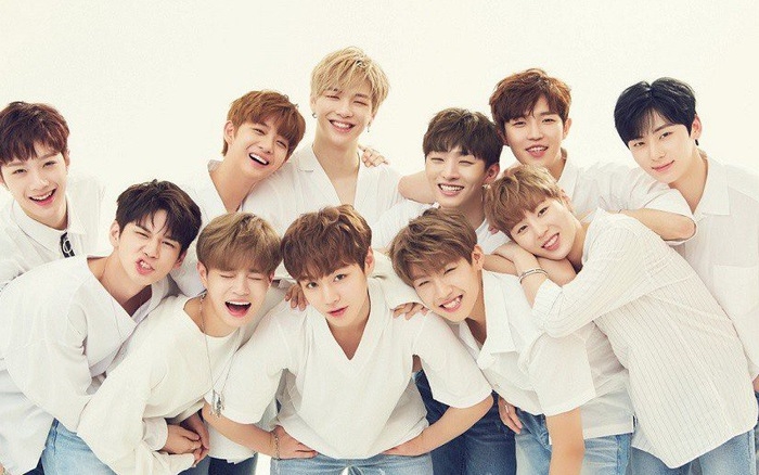 Bất ngờ trước top 10 thần tượng Kpop được bàn tán nhiều nhất năm 2018!