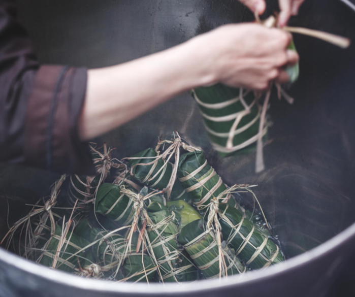 Cách làm bánh tét, bánh chưng ngon, đẹp mắt trong ngày Tết