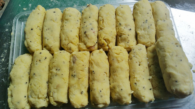 Cách làm bánh tét, bánh chưng ngon, đẹp mắt trong ngày Tết