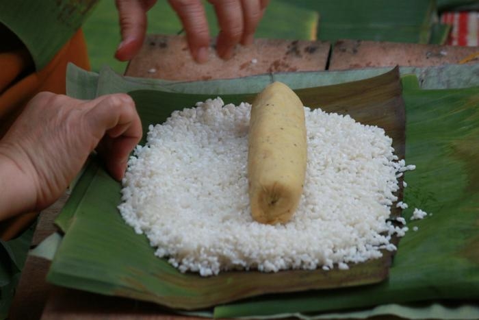 Cách làm bánh tét, bánh chưng ngon, đẹp mắt trong ngày Tết