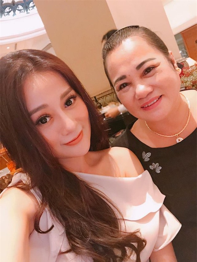 Mỹ nhân Việt dũng cảm công khai chuyện “dao kéo”