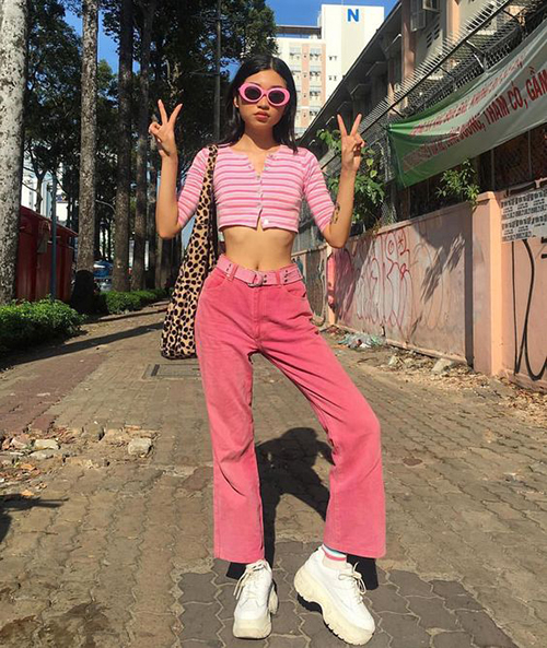Cập nhật ngay 3 tone màu thời trang tưởng không hot mà hot không tưởng