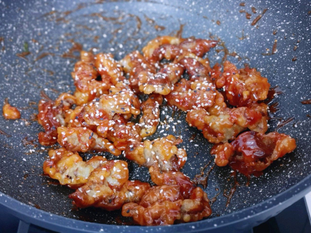 Chỉ cần thêm thứ sốt này thì món thịt chiên sẽ ngon không cưỡng nổ