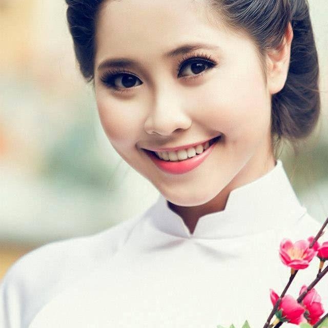 Chỉnh sửa hỏng, dân mạng tiếc nuối cho nhan sắc một thời của Tường Vi