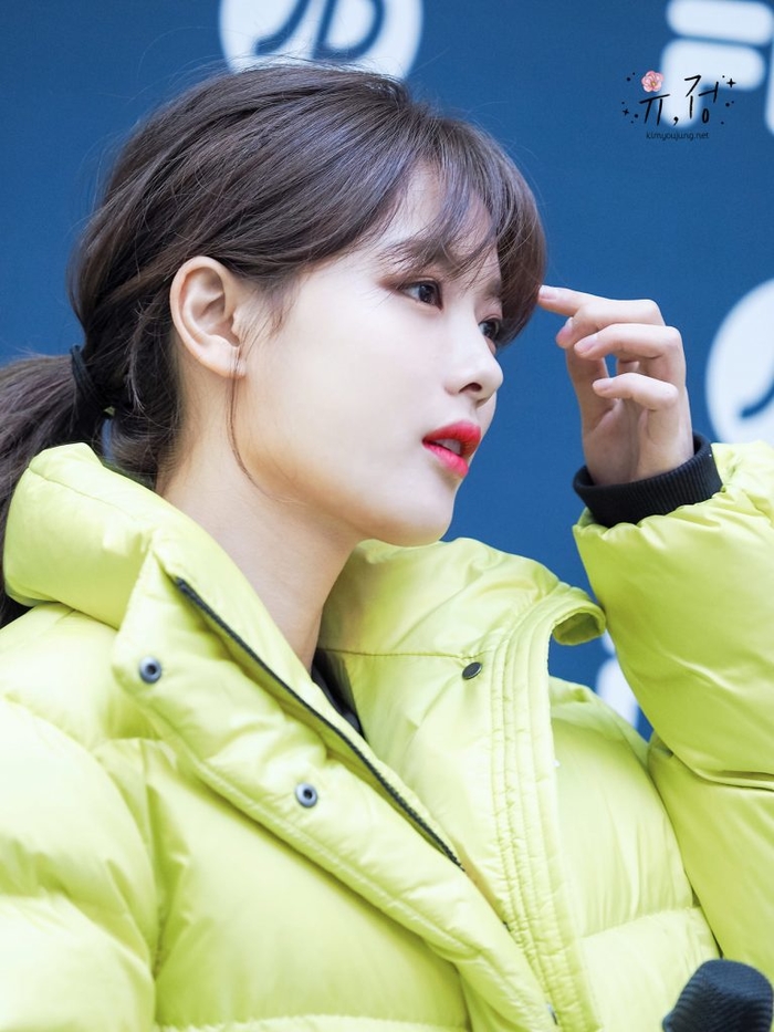 Chụp từ dưới khiến Suzy, Jennie phúng phính, Yoo Jung không góc chết