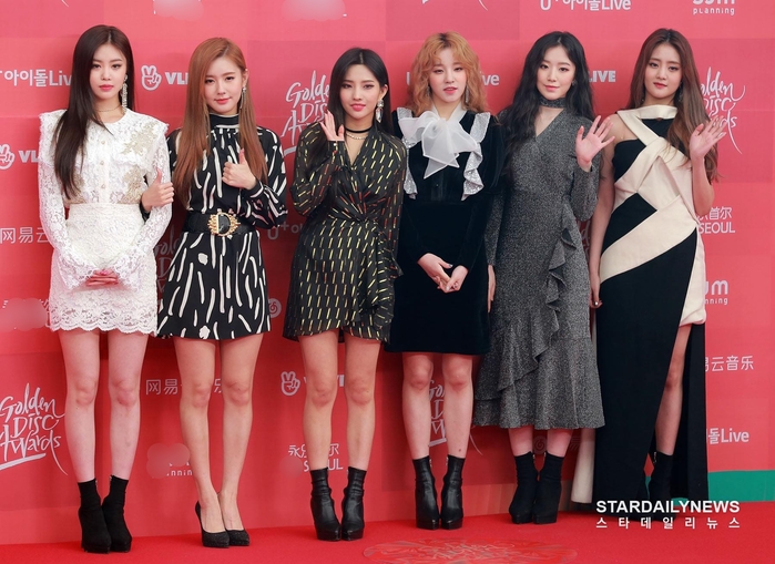 Dàn sao đổ bộ thảm đỏ Golden Disk Awards 2019