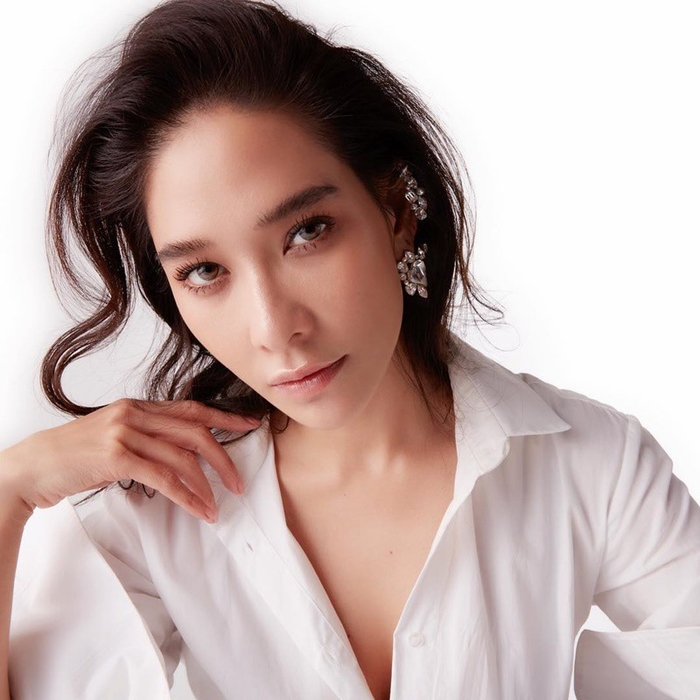 Đâu là mỹ nhân sở hữu chiếc mũi dọc dừa hoàn hảo nhất Tbiz