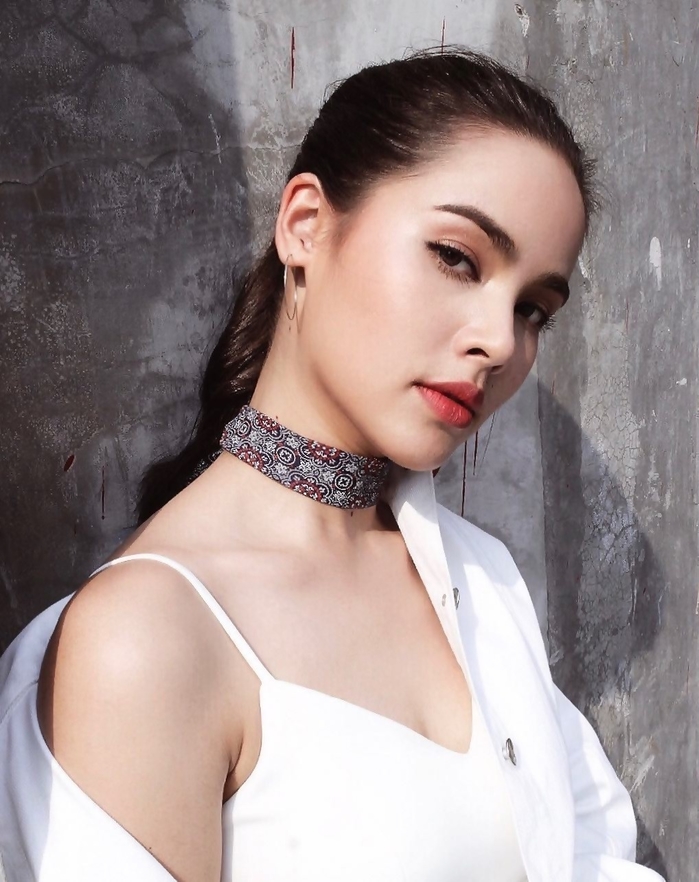 Đâu là mỹ nhân sở hữu chiếc mũi dọc dừa hoàn hảo nhất Tbiz