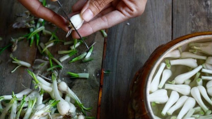 Đây chính là bí quyết làm củ kiệu trắng giòn ngon hơn trong ngày Tết