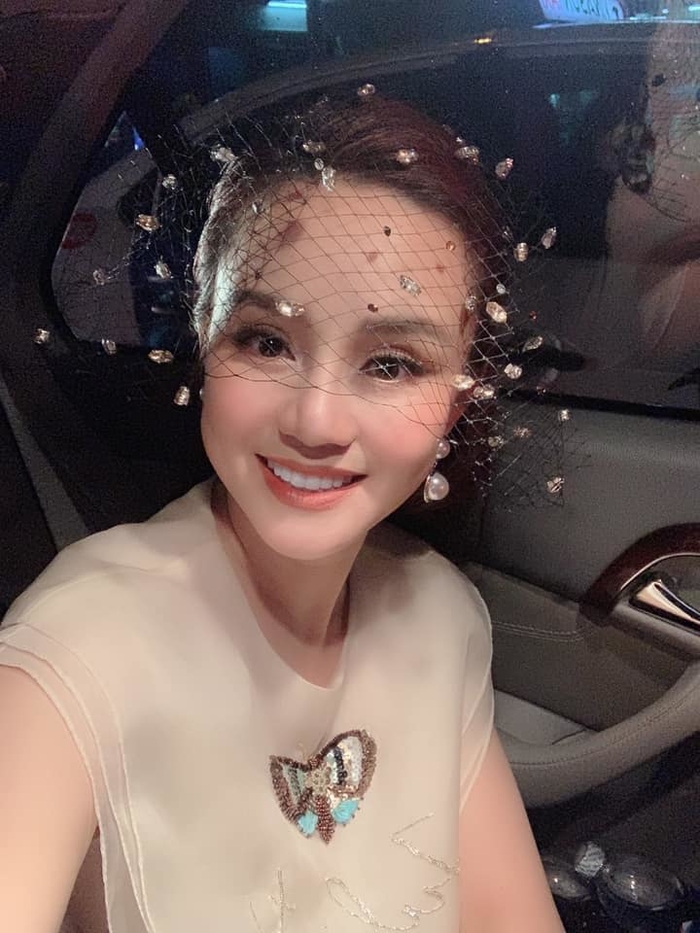 Đọ khối tài sản Vy Oanh - Minh Tuyết: Kẻ tám lạng, người nửa cân