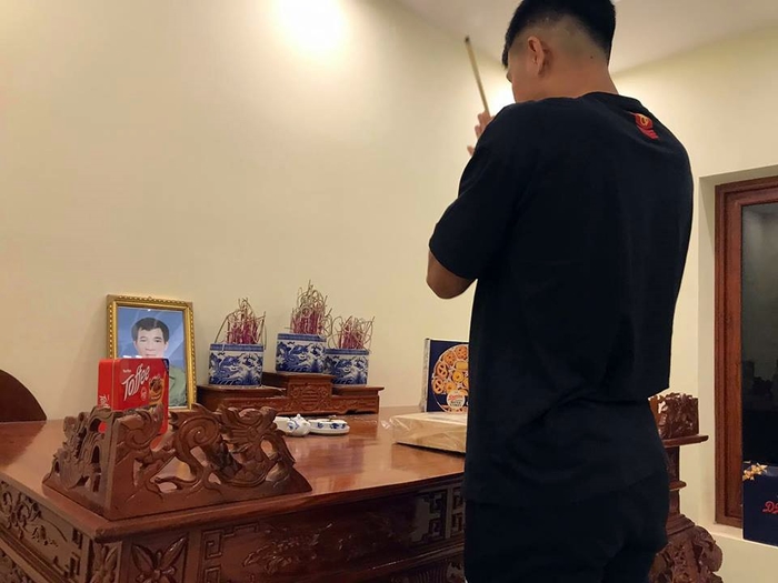 Đức Chinh hoàn tất việc xây căn nhà khang trang tặng mẹ và ông bà nội