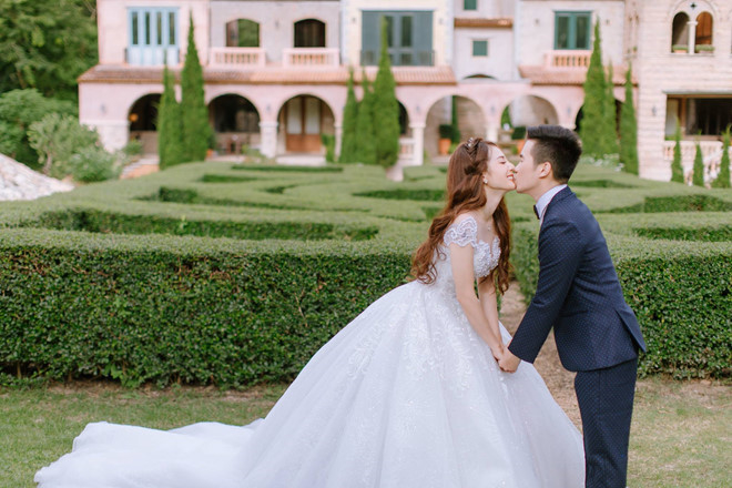 Cần gì phải rich kid, đám cưới của các hot girl này vẫn vô cùng xa hoa