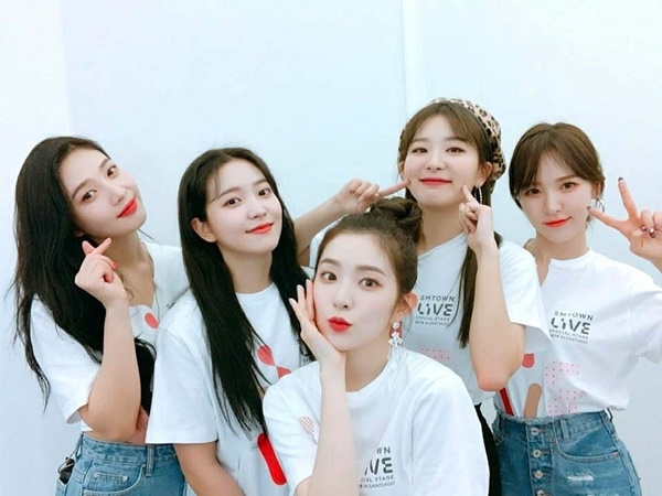 Ảnh hot sao Hàn: Rosé vừa đẹp vừa chảnh