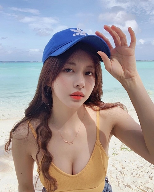 Ảnh hot sao Hàn: Rosé vừa đẹp vừa chảnh