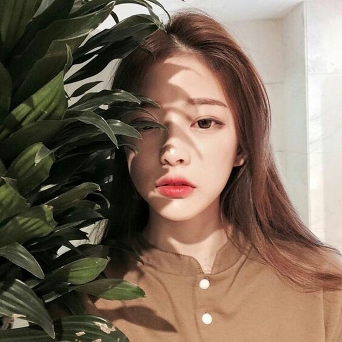 Học gái Hàn kiểu chụp giấu mặt cho bức ảnh cực nghệ, hút like ngày Tết